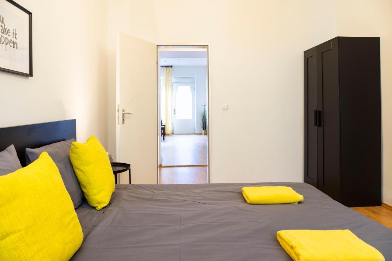 Cosy 2 Bedroom Apartment For 8 In Berlin Neukolln Экстерьер фото