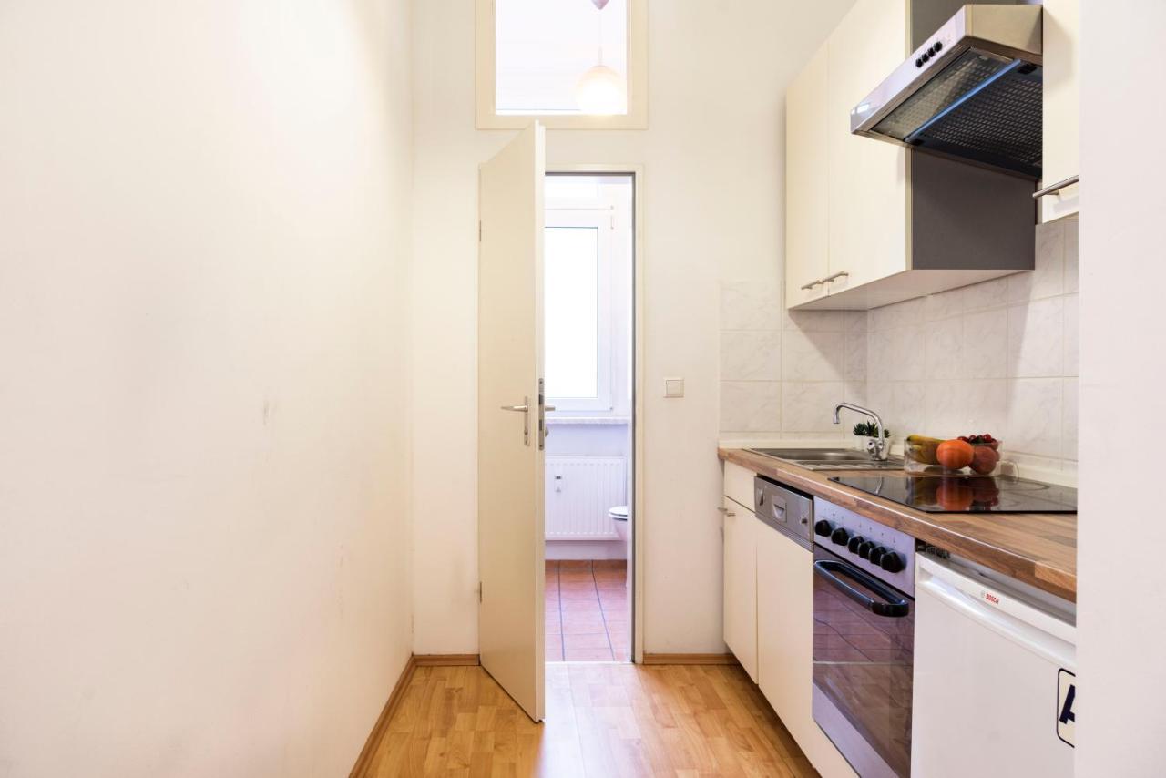 Cosy 2 Bedroom Apartment For 8 In Berlin Neukolln Экстерьер фото
