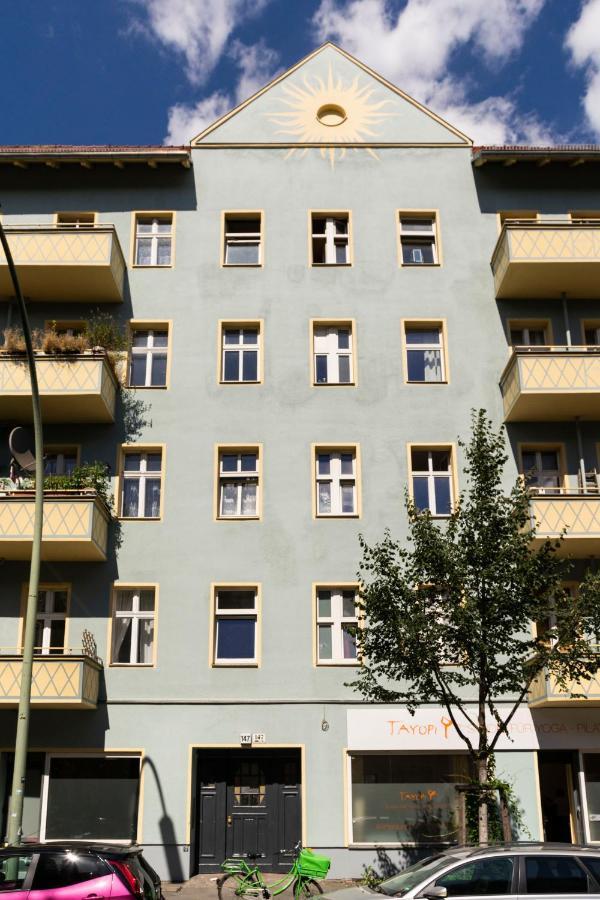 Cosy 2 Bedroom Apartment For 8 In Berlin Neukolln Экстерьер фото